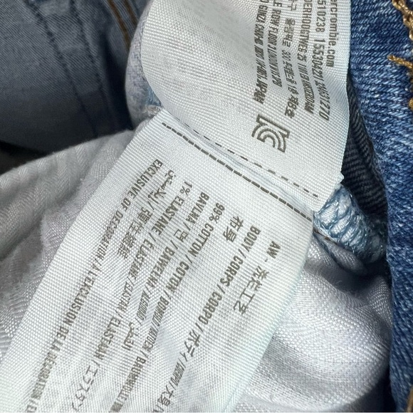 Abercrombie & Fitch 90s Straight Jean Distressed Size 24 / 00 - Picture 5 of 5